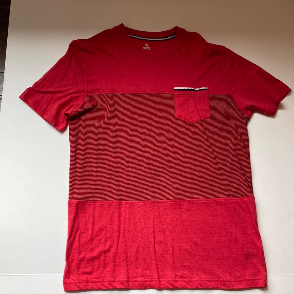 Vibrant Red Short Sleeve Tee with Color Blocking